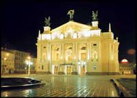 Lvov, Opera Theatre in the evening
